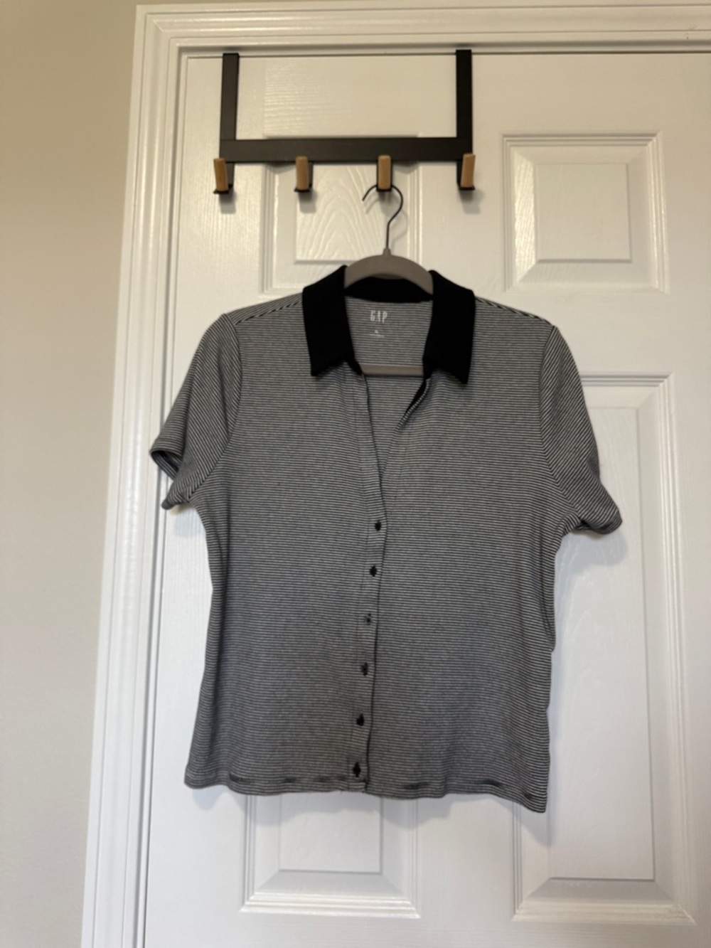 Gap Knit Striped Button-Up Polo Top with Black Collar Sz XL